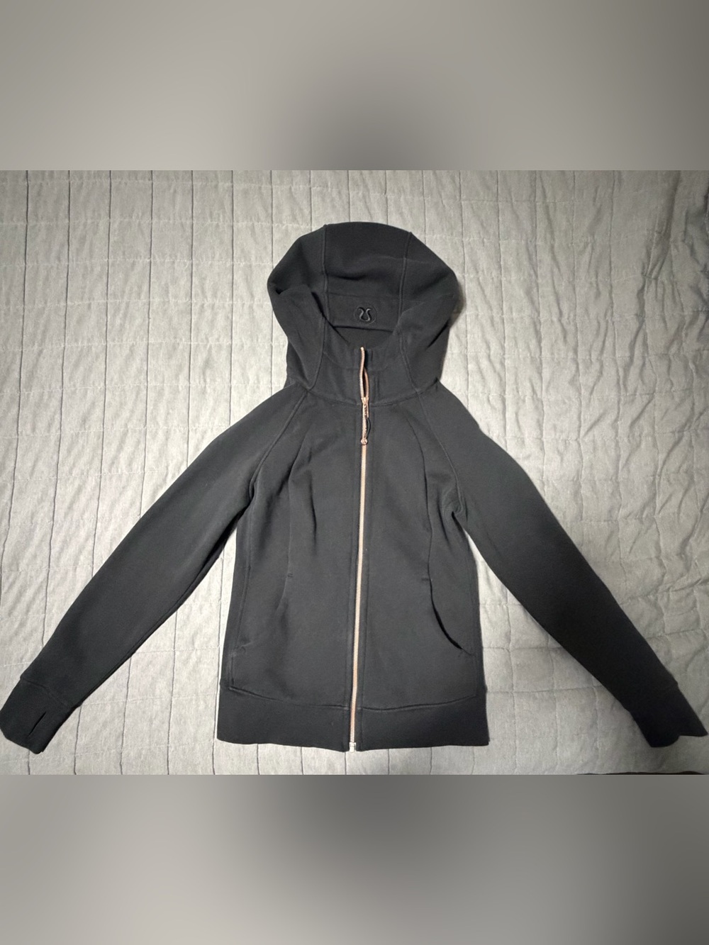 Lululemon - Full-Zip Hoodie - Size 8